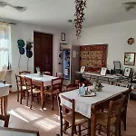 Oda ve Kahvaltı Al Calar Della Sera Sommariva del Bosco