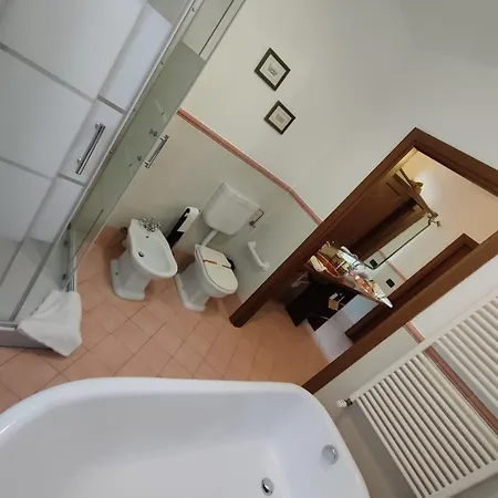 فندق مبيت وإفطار Al Calar Della Sera