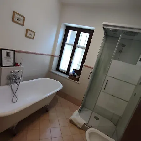 فندق مبيت وإفطار Al Calar Della Sera 4*