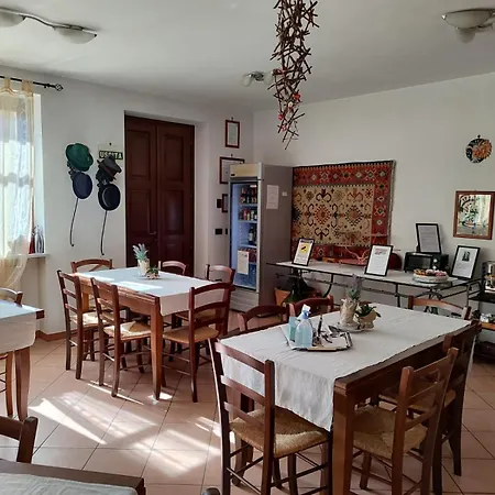 فندق مبيت وإفطار Al Calar Della Sera Sommariva del Bosco