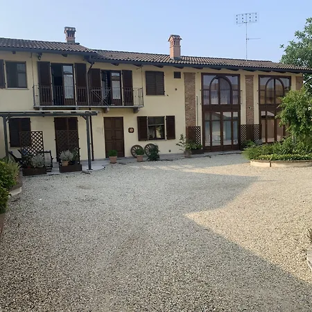 Al Calar Della Sera فندق مبيت وإفطار 4*