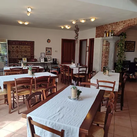 Al Calar Della Sera Sommariva del Bosco