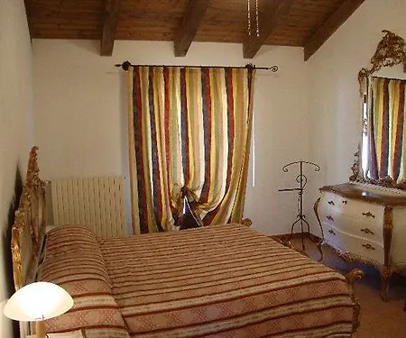 فندق مبيت وإفطار Al Calar Della Sera