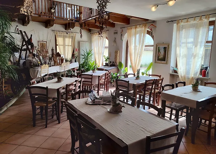 Al Calar Della Sera Bed & Breakfast 4*